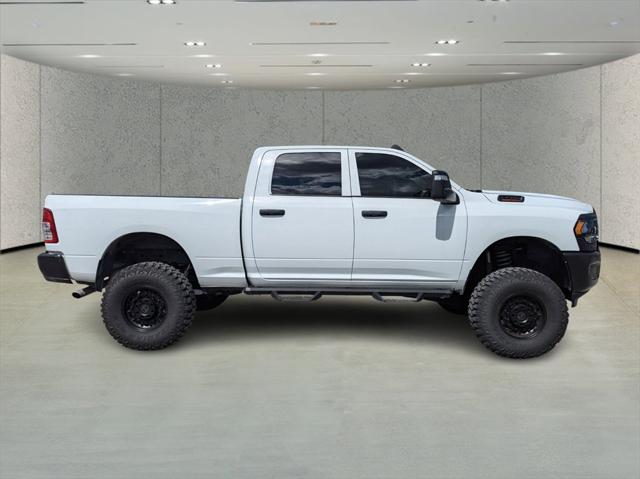 2023 RAM 2500 Tradesman Crew Cab 4x4 64 Box