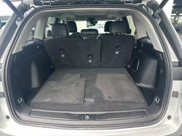 2023 Jeep Grand Cherokee Base