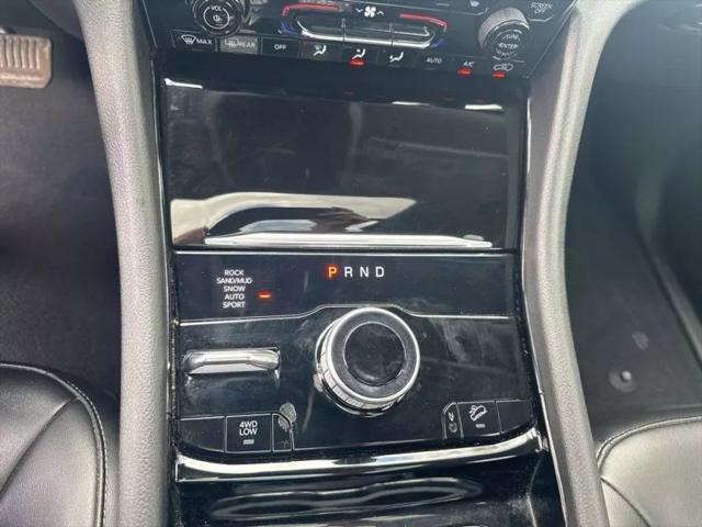 2023 Jeep Grand Cherokee Base