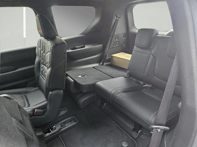 2025 Nissan Armada PRO-4X 4WD