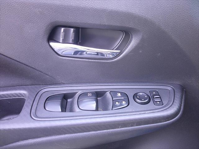 2021 Nissan Versa SV Xtronic CVT