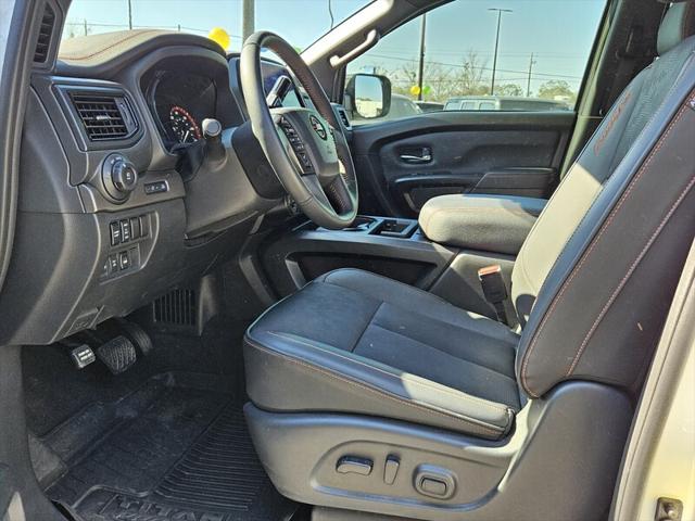 2024 Nissan TITAN Crew Cab PRO-4X 4x4