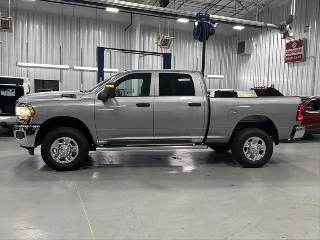 2024 RAM 2500 Tradesman Crew Cab 4x4 64 Box