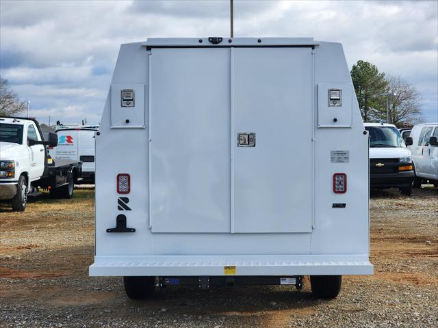 2025 Chevrolet Express Cutaway Work Van