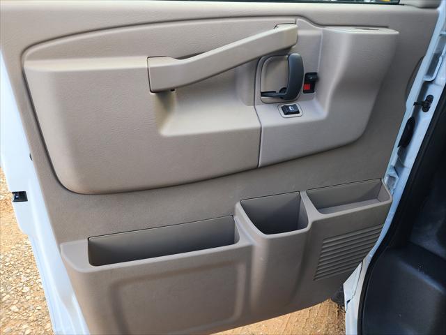 2025 Chevrolet Express Cutaway Work Van