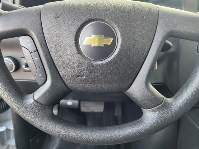 2025 Chevrolet Express Cutaway Work Van