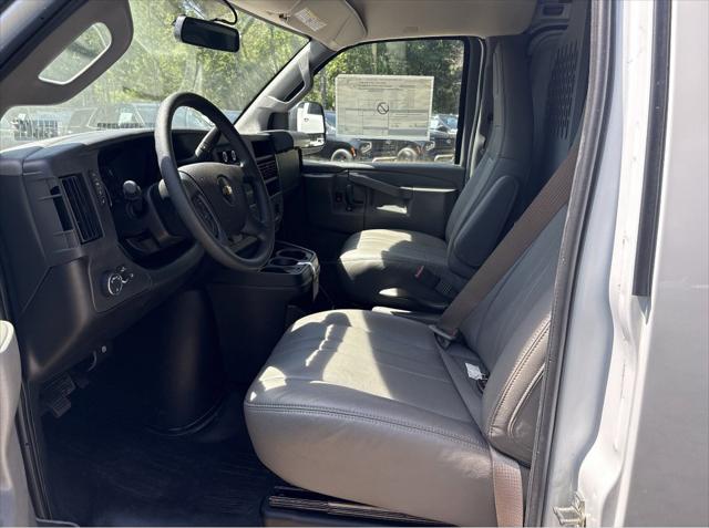 2025 Chevrolet Express Cargo Van RWD 2500 Regular Wheelbase WT