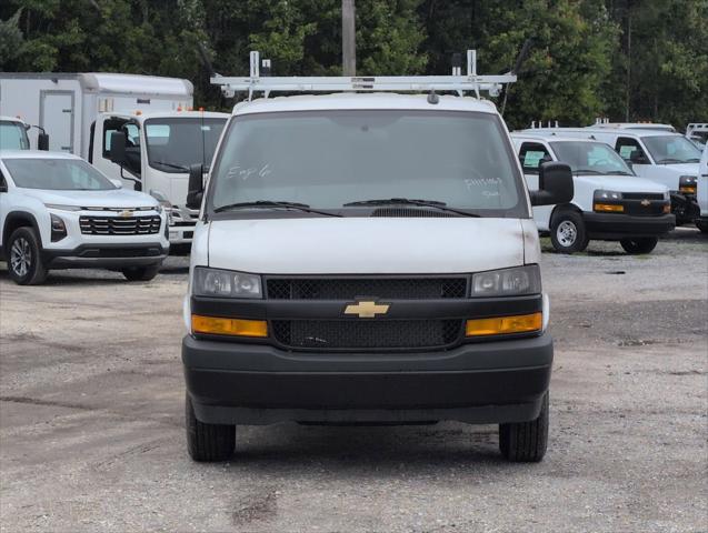 2025 Chevrolet Express Cargo Van RWD 2500 Regular Wheelbase WT