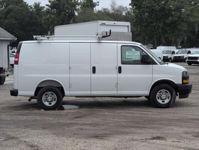 2025 Chevrolet Express Cargo Van RWD 2500 Regular Wheelbase WT