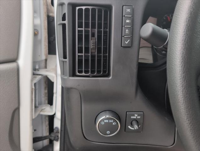 2025 Chevrolet Express Cargo Van RWD 2500 Regular Wheelbase WT