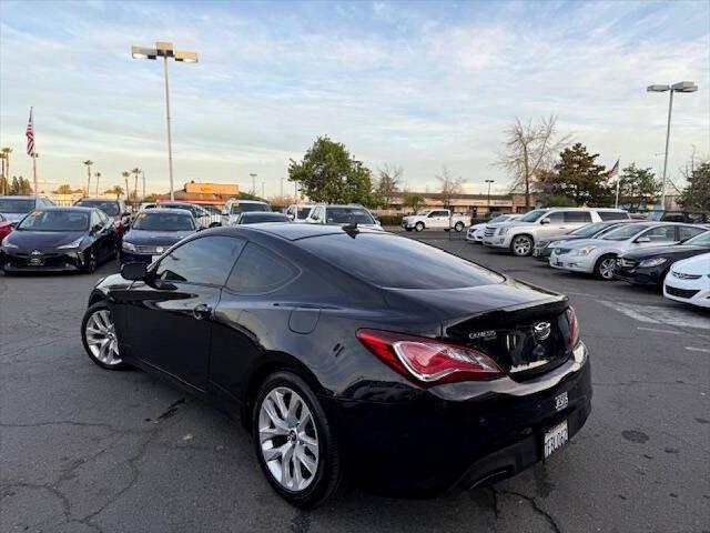 2014 Hyundai Genesis Coupe 2.0T Premium