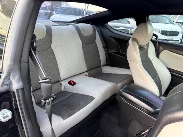 2014 Hyundai Genesis Coupe 2.0T Premium