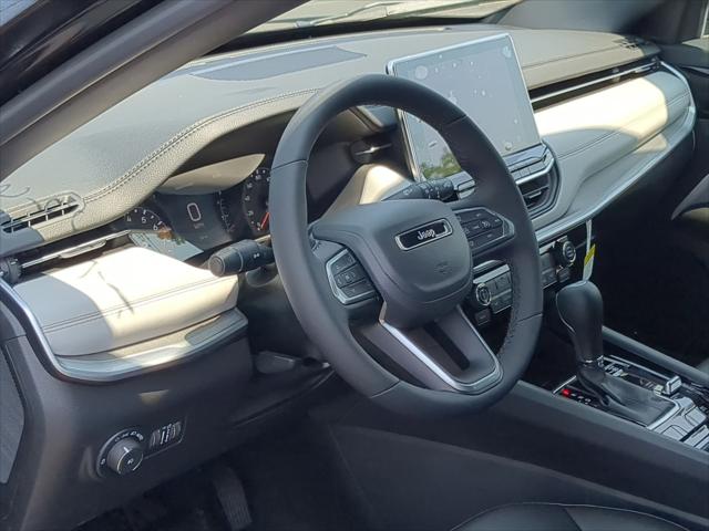 2025 Jeep Compass COMPASS LIMITED 4X4