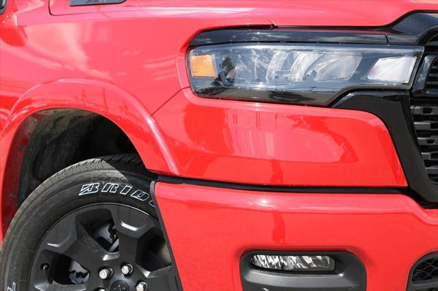 2025 RAM Ram 1500 RAM 1500 LONE STAR CREW CAB 4X4 57 BOX