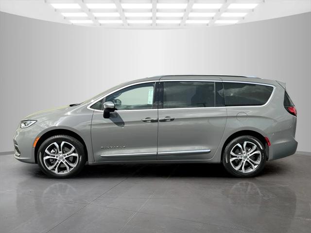 2025 Chrysler Pacifica PACIFICA PINNACLE AWD
