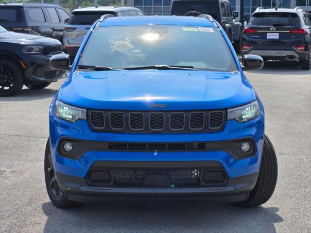 2025 Jeep Compass COMPASS LATITUDE 4X4