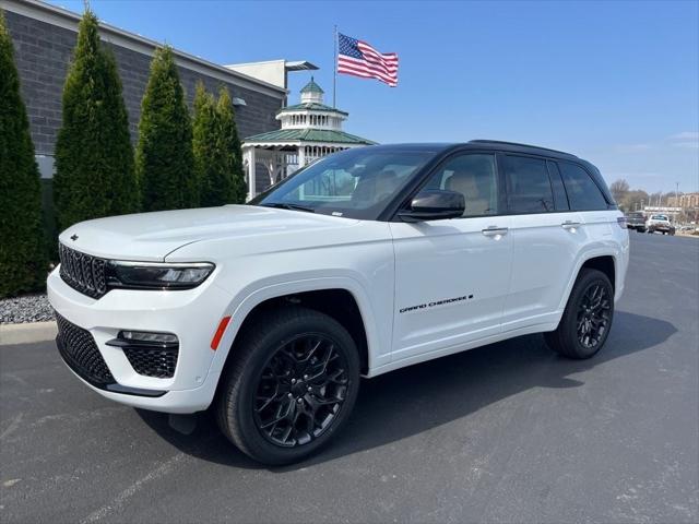 2025 Jeep Grand Cherokee GRAND CHEROKEE SUMMIT 4X4