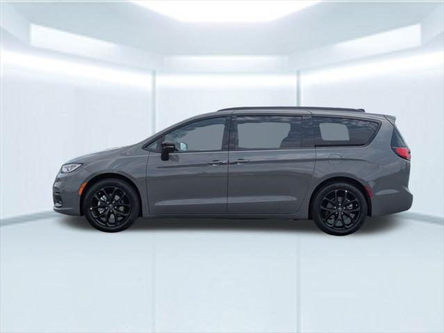 2025 Chrysler Pacifica PACIFICA LIMITED