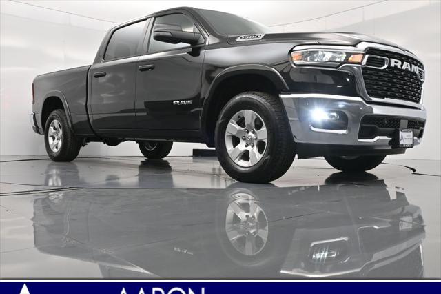 2025 RAM Ram 1500 RAM 1500 BIG HORN CREW CAB 4X4 64 BOX