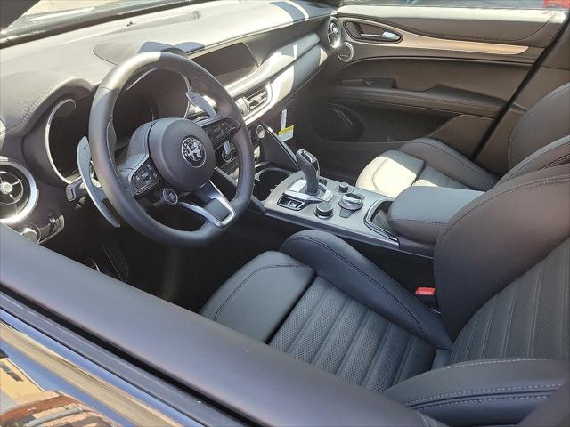 2025 Alfa Romeo Stelvio STELVIO AWD