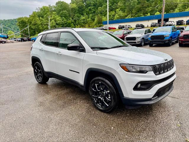 2025 Jeep Compass COMPASS LATITUDE 4X4