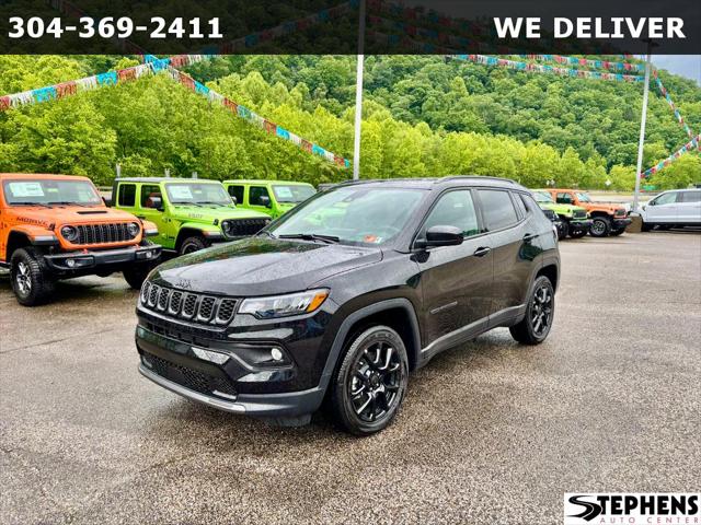 2025 Jeep Compass COMPASS LATITUDE 4X4