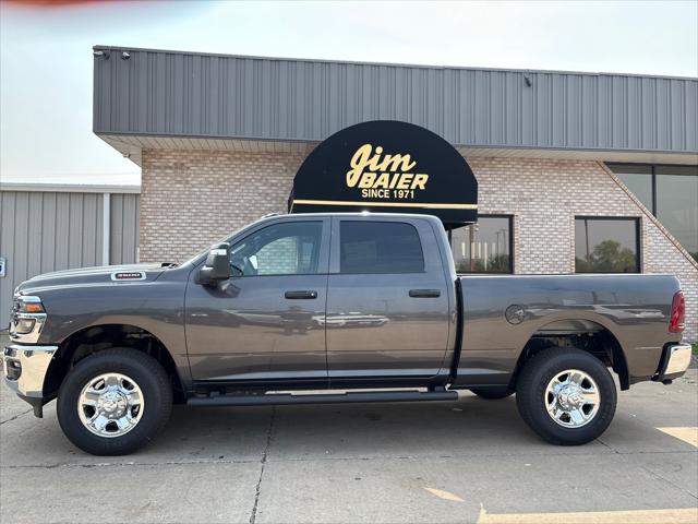 2025 RAM Ram 3500 RAM 3500 TRADESMAN CREW CAB 4X4 64 BOX