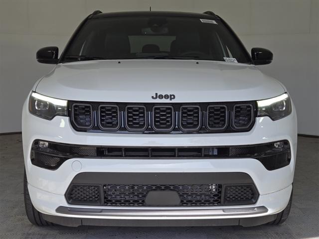 2025 Jeep Compass COMPASS LIMITED 4X4