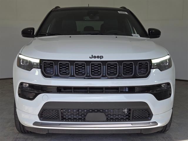 2025 Jeep Compass COMPASS LIMITED 4X4