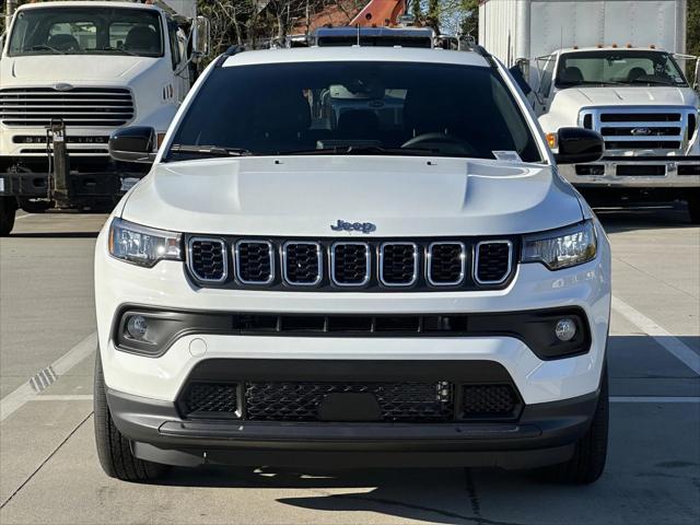 2025 Jeep Compass COMPASS LATITUDE 4X4