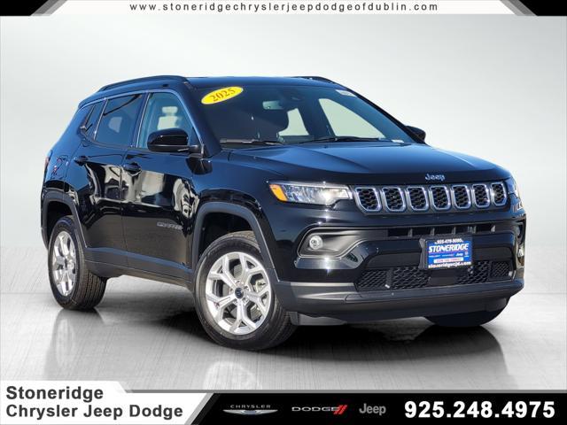 2025 Jeep Compass COMPASS LATITUDE 4X4