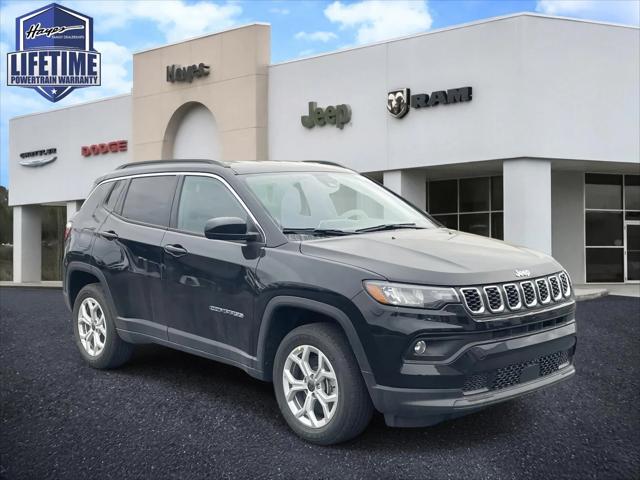 2025 Jeep Compass COMPASS LATITUDE 4X4