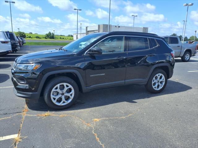 2025 Jeep Compass COMPASS LATITUDE 4X4