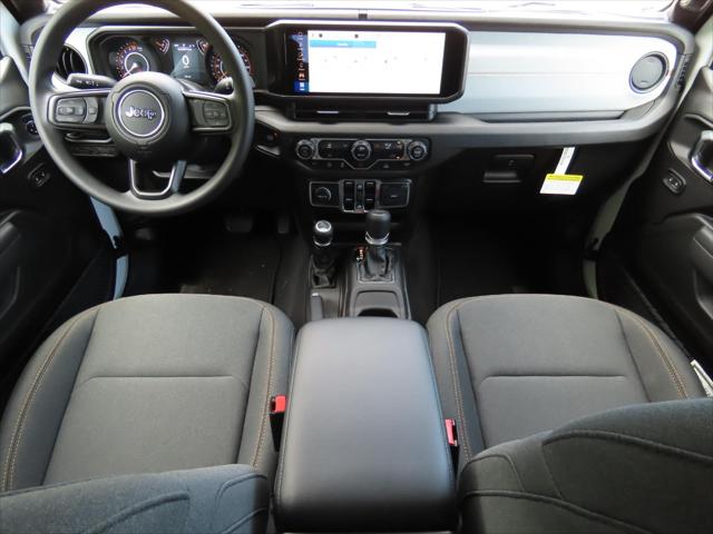 2025 Jeep Gladiator GLADIATOR NIGHTHAWK 4X4