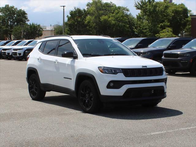 2025 Jeep Compass COMPASS LATITUDE 4X4