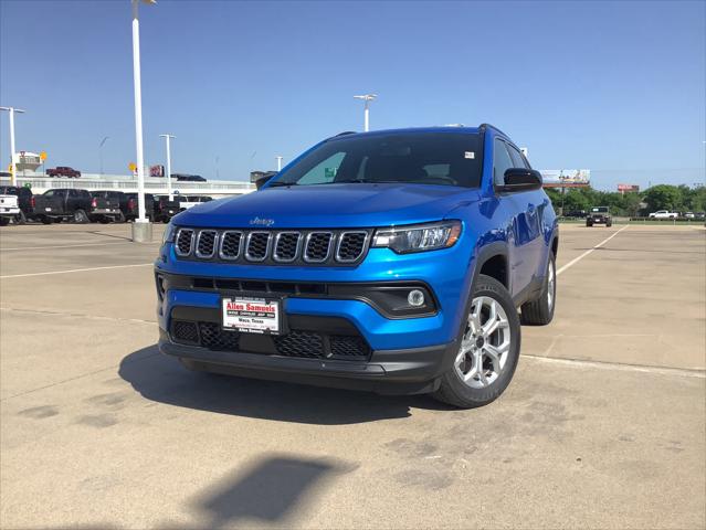 2025 Jeep Compass COMPASS LATITUDE 4X4