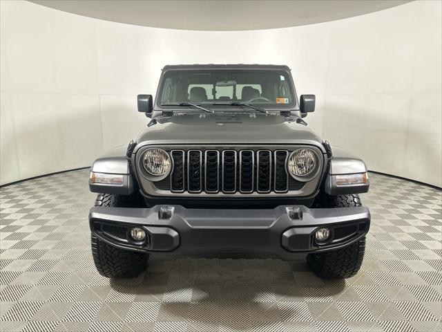 2025 Jeep Gladiator GLADIATOR NIGHTHAWK 4X4