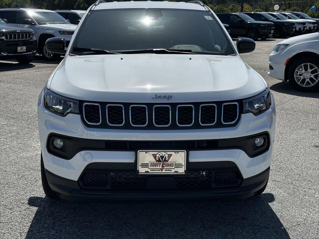 2025 Jeep Compass COMPASS LATITUDE 4X4