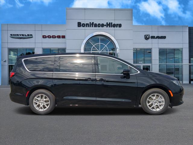 2025 Chrysler Voyager VOYAGER