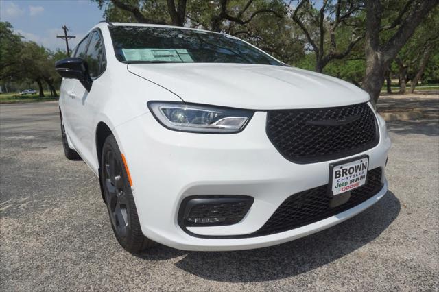 2025 Chrysler Pacifica PACIFICA LIMITED