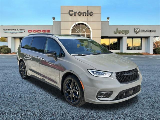2025 Chrysler Pacifica PACIFICA LIMITED