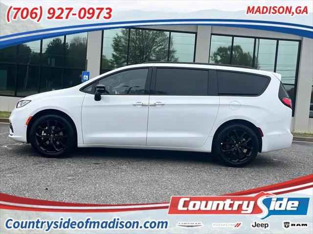 2025 Chrysler Pacifica PACIFICA LIMITED
