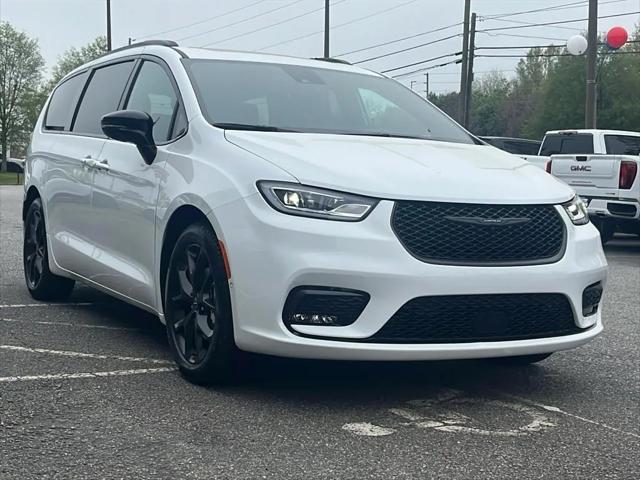 2025 Chrysler Pacifica PACIFICA LIMITED