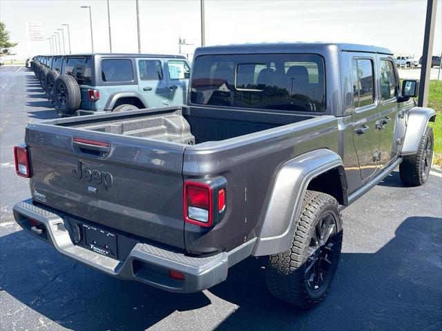 2025 Jeep Gladiator GLADIATOR NIGHTHAWK 4X4