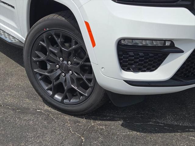 2025 Jeep Grand Cherokee GRAND CHEROKEE SUMMIT RESERVE 4X4