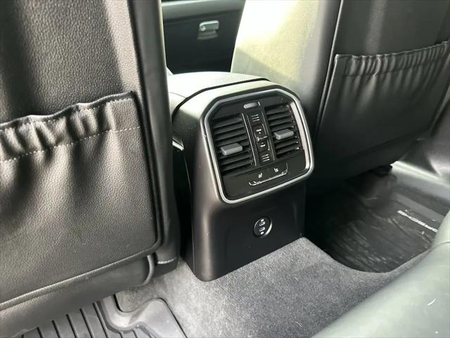 2020 Porsche Macan Standard