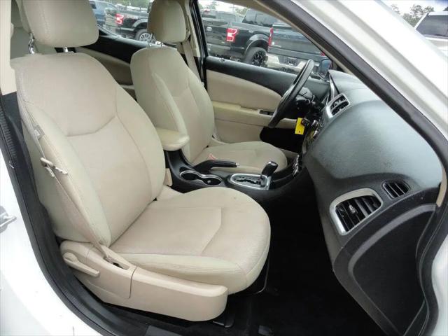 2014 Dodge Avenger SE