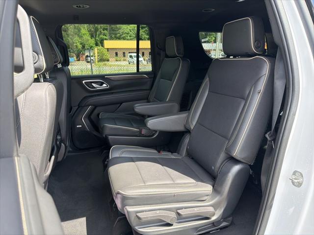 2023 Chevrolet Suburban 4WD Premier