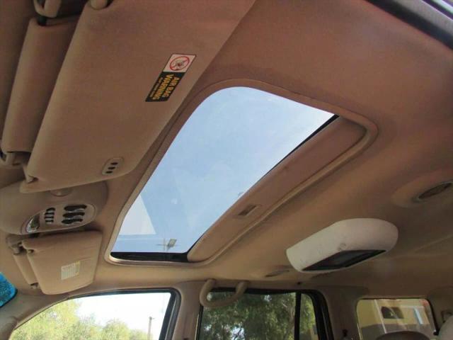 2000 Lincoln Navigator Base