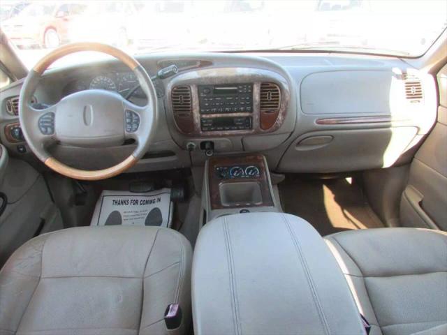 2000 Lincoln Navigator Base